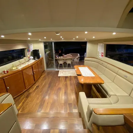 Botel Y&b Yatcilik Istanbul